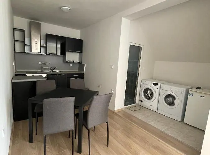 Casa de hóspedes беглик таш 2 3*